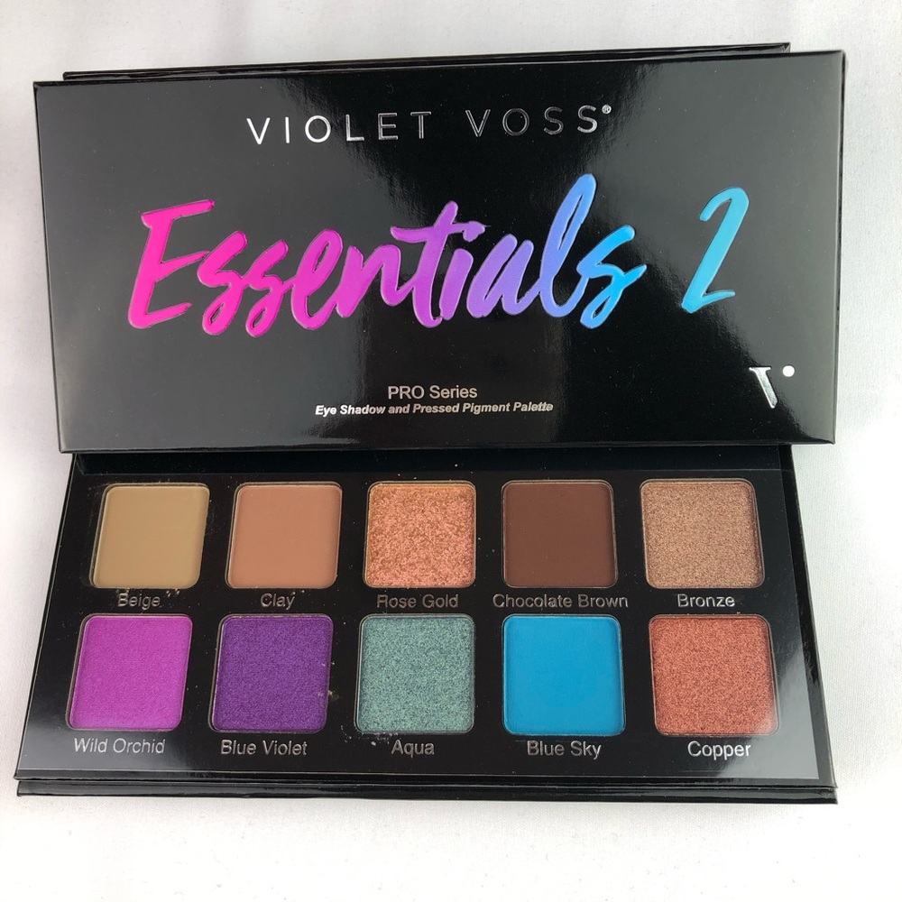 Violet Voss Essentials 2 eye shadow palette